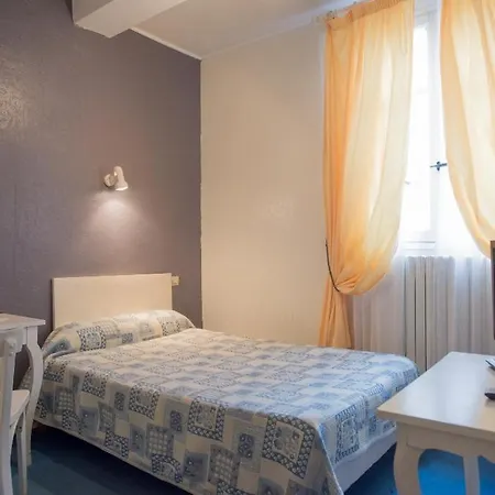 酒店 Saint Vincent 2*